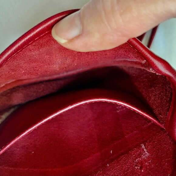 1980's vintage Small Crossbody, Shoulder or Belt Bag - EUC - Picture 5 of 7